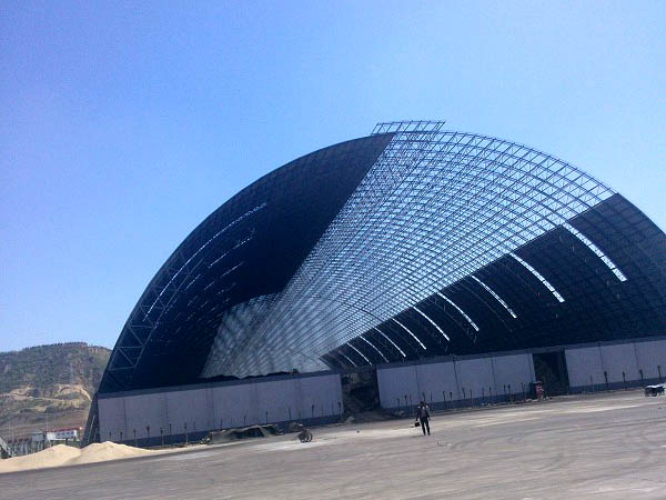 北流桶壳螺栓球网架工程