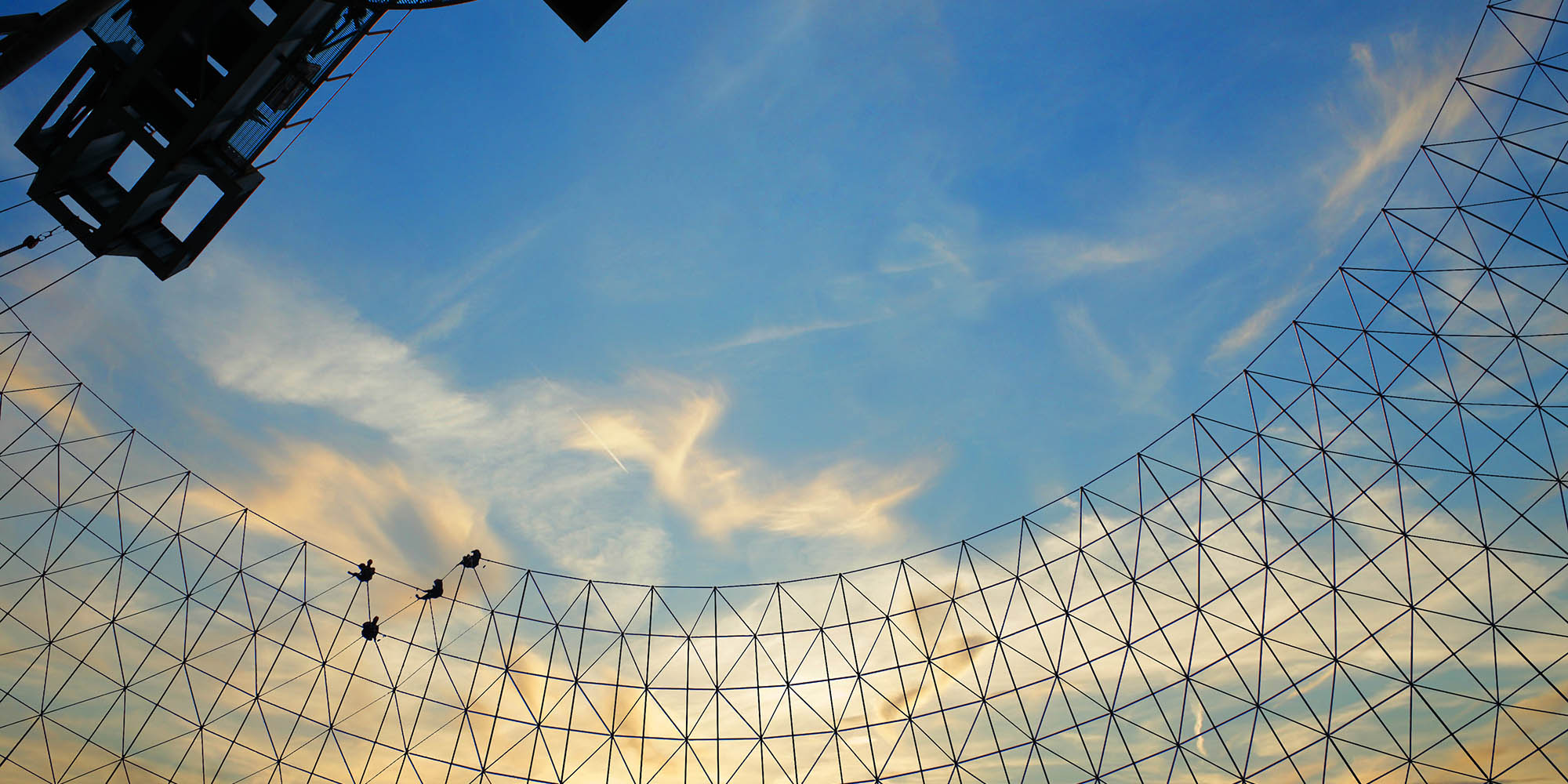 北流网架加工 , 打磨网架配件每一道工艺